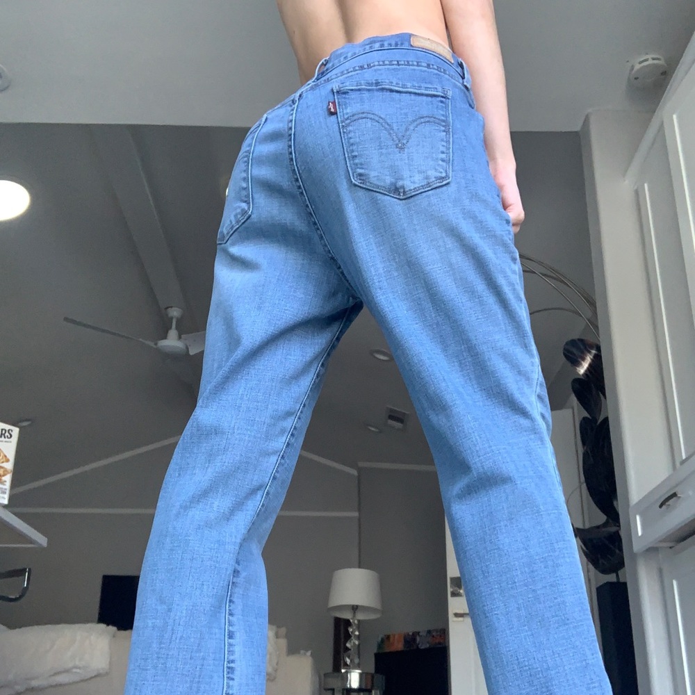 levis 505 straight leg light wash jeans